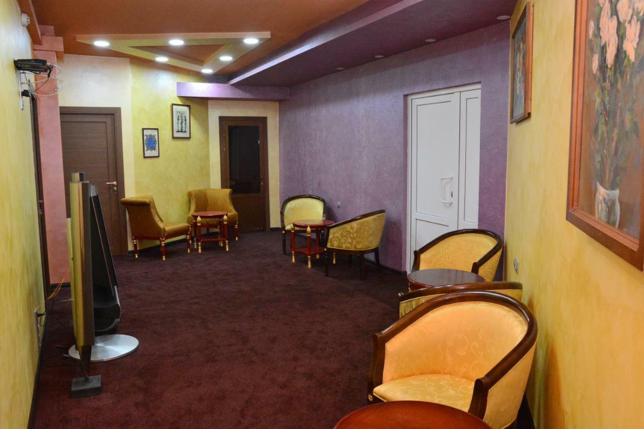 N1 Hostel